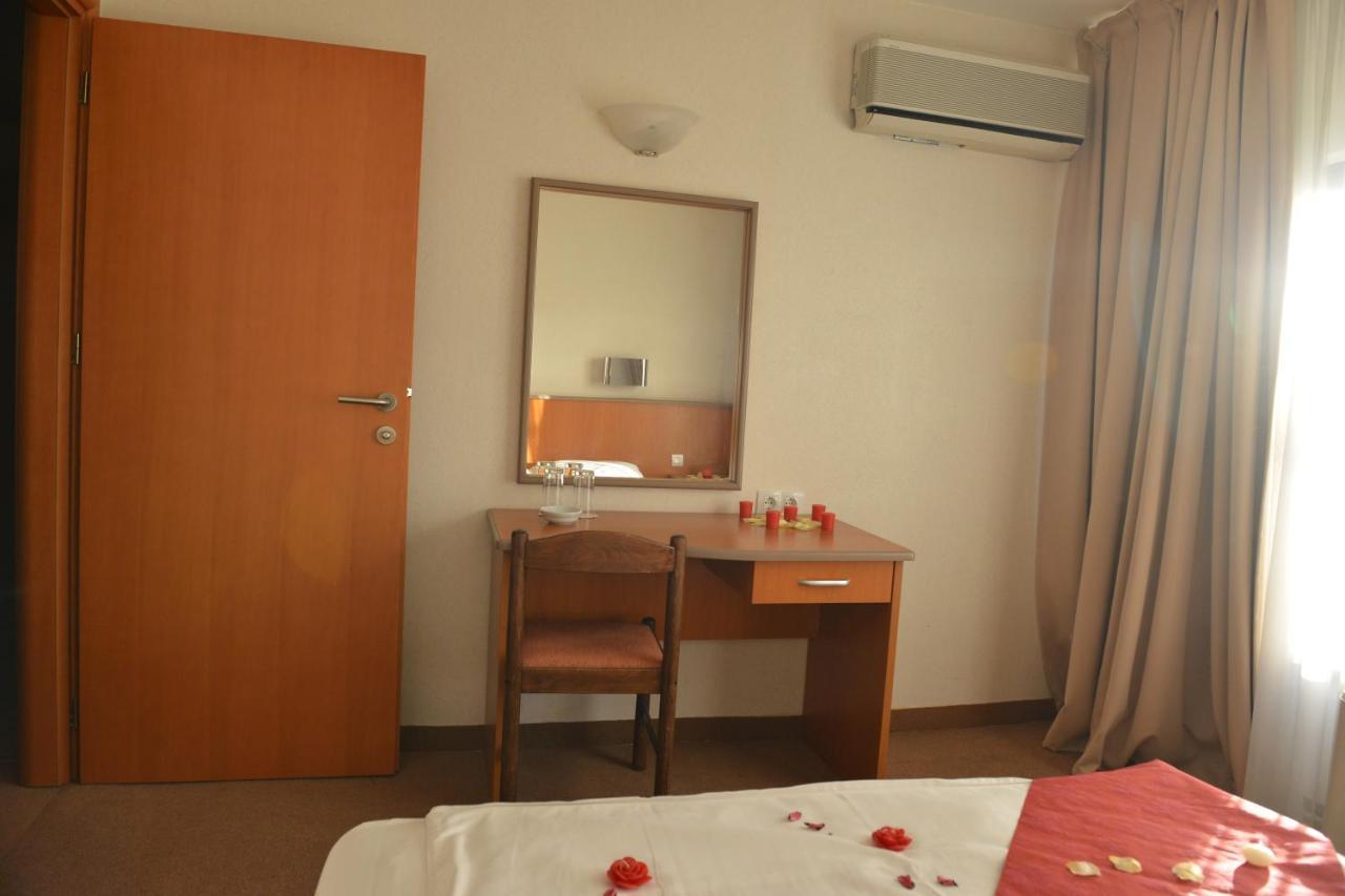 Hotel Bellevue Skopje Luaran gambar