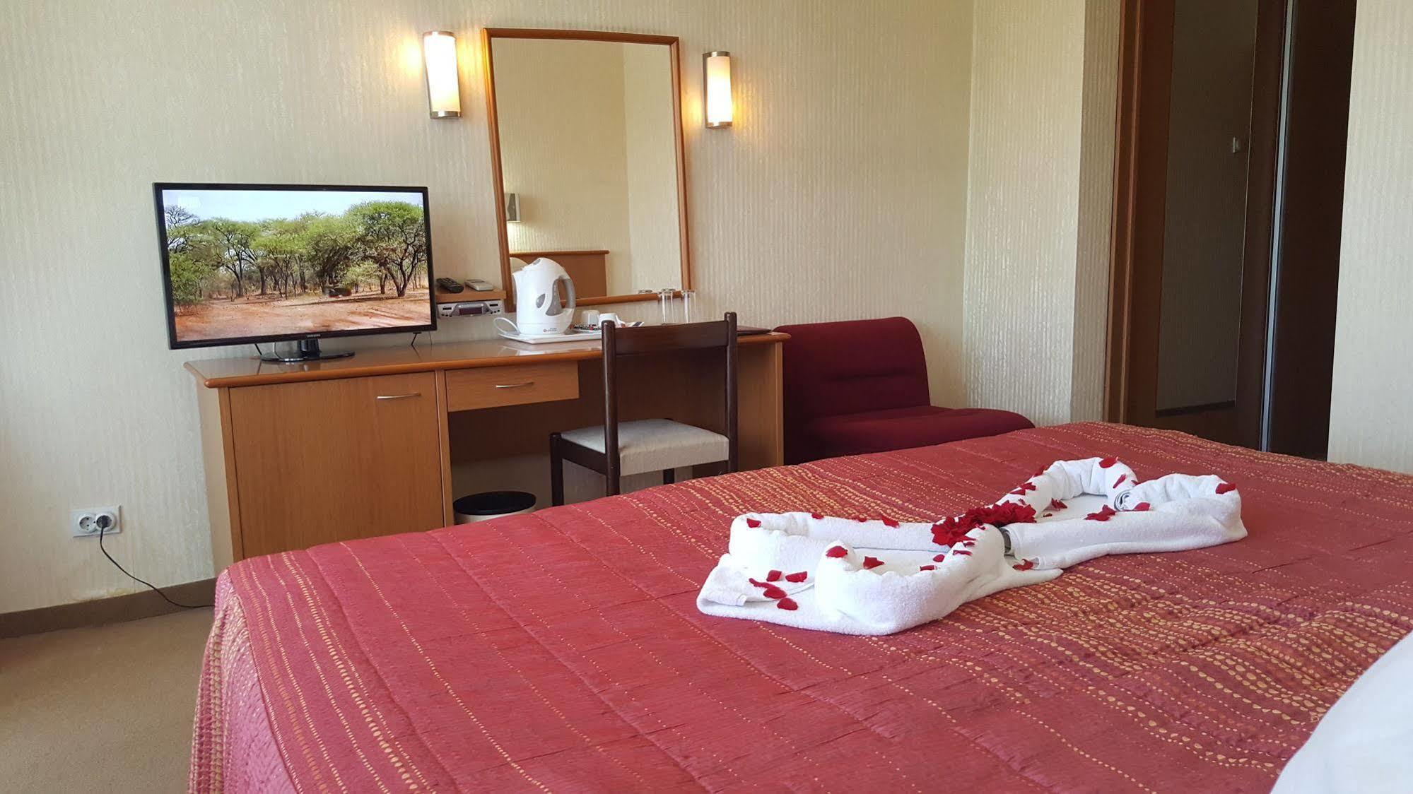 Hotel Bellevue Skopje Luaran gambar